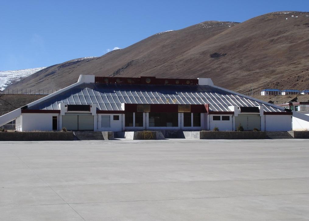 西藏昌都邦達(dá)機(jī)場(chǎng)風(fēng)景圖